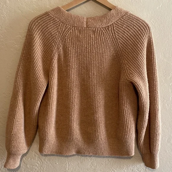 Old Navy Tan Camel Wool Blend Waist Length Button Up Cardigan Size Small - Picture 4 of 7